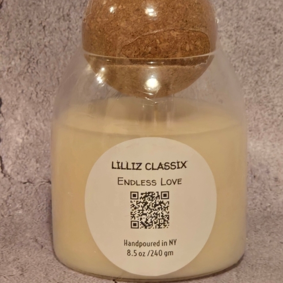 Lilliz Classix Other - Endless Love Candle